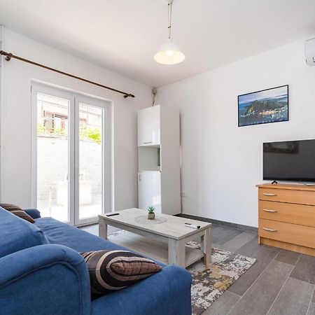 Pet Friendly Home In Murvica With Kitchen 外观 照片