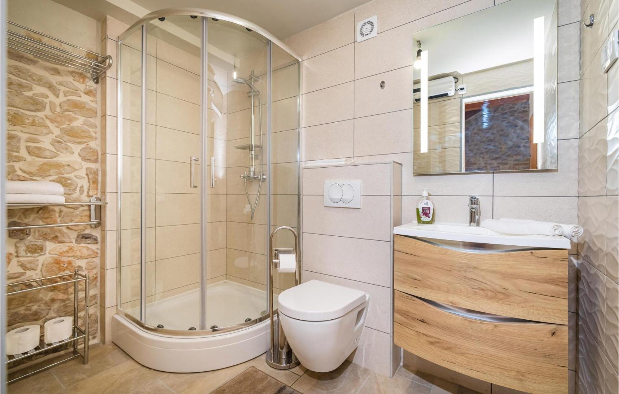 Pet Friendly Home In Murvica With Kitchen 外观 照片