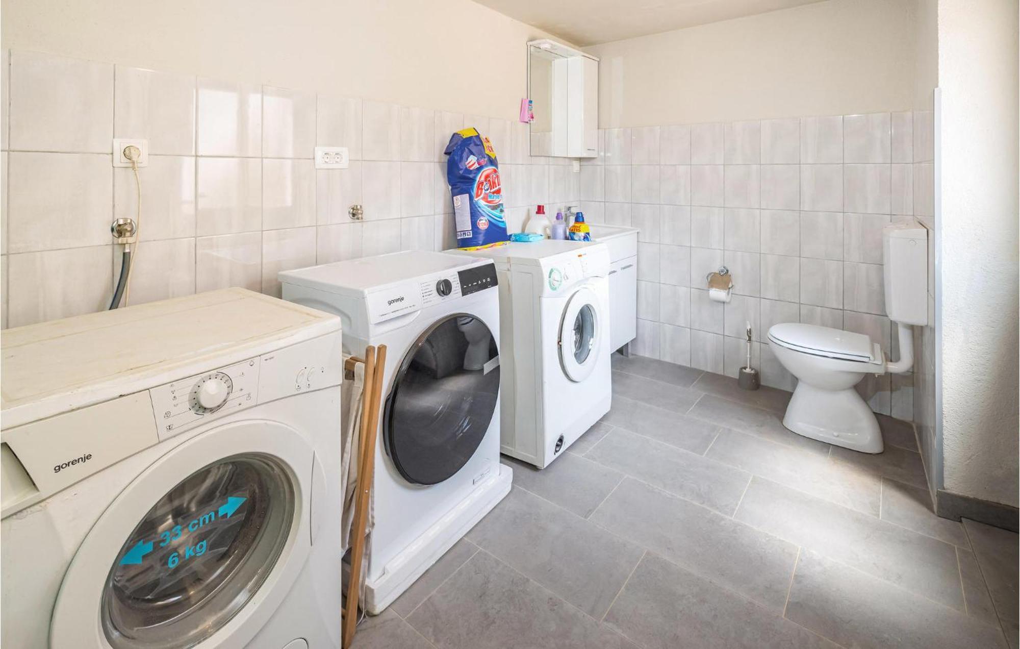 Pet Friendly Home In Murvica With Kitchen 外观 照片